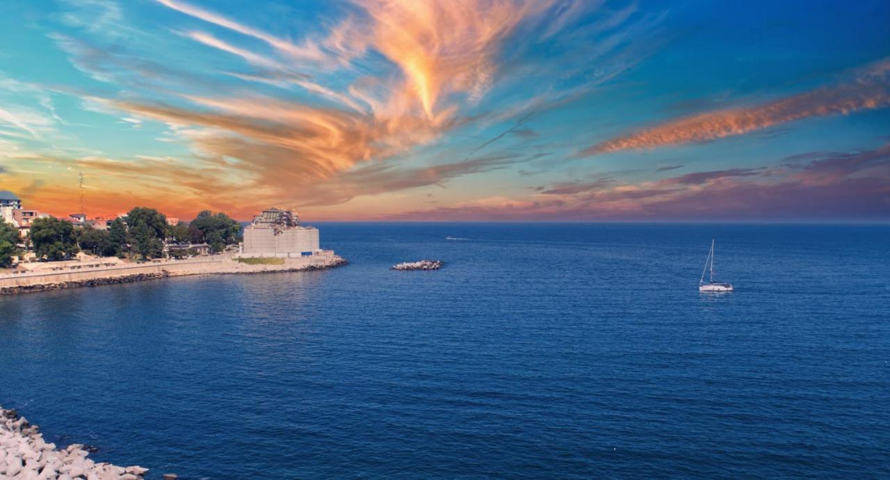 Thomas Luxury Apartment Navodari Dış mekan fotoğraf