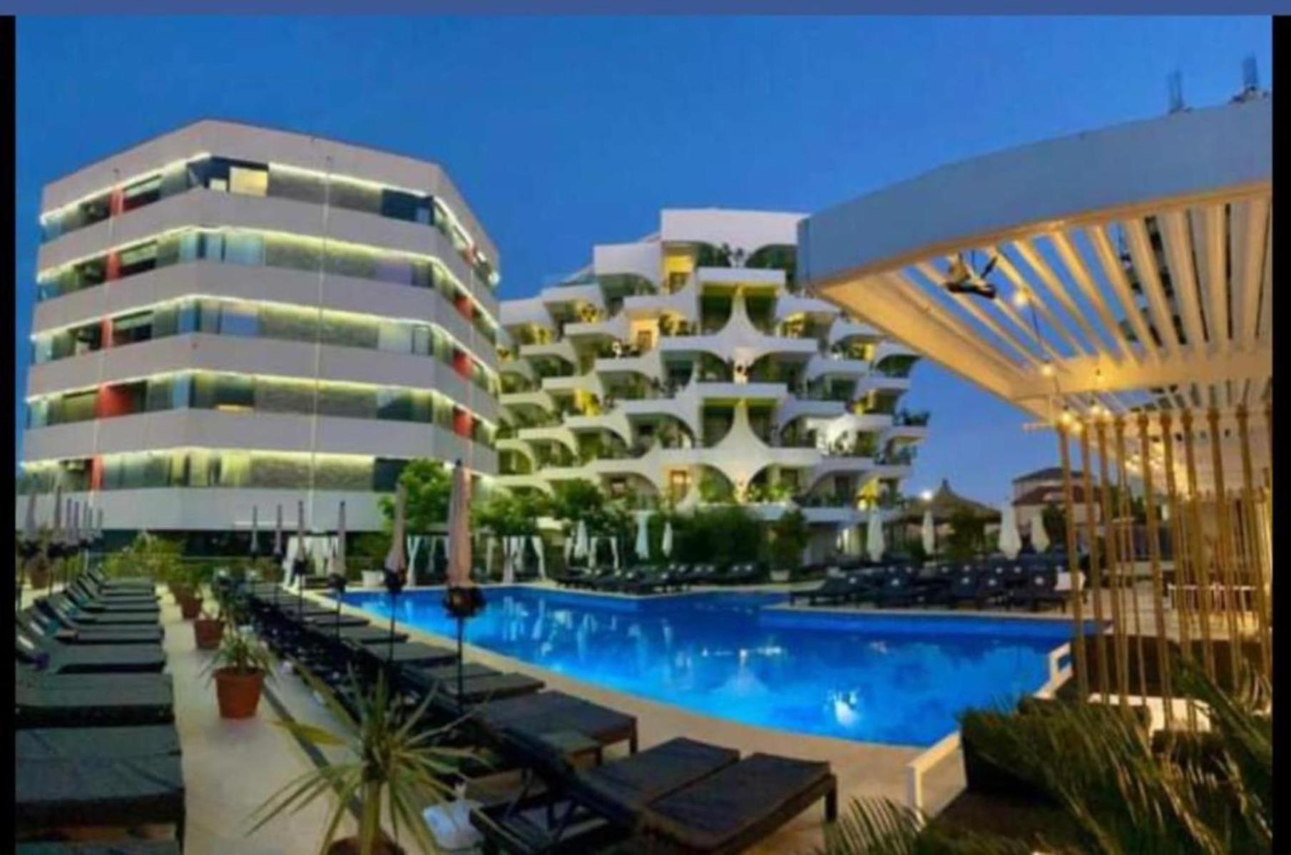 Thomas Luxury Apartment Navodari Dış mekan fotoğraf