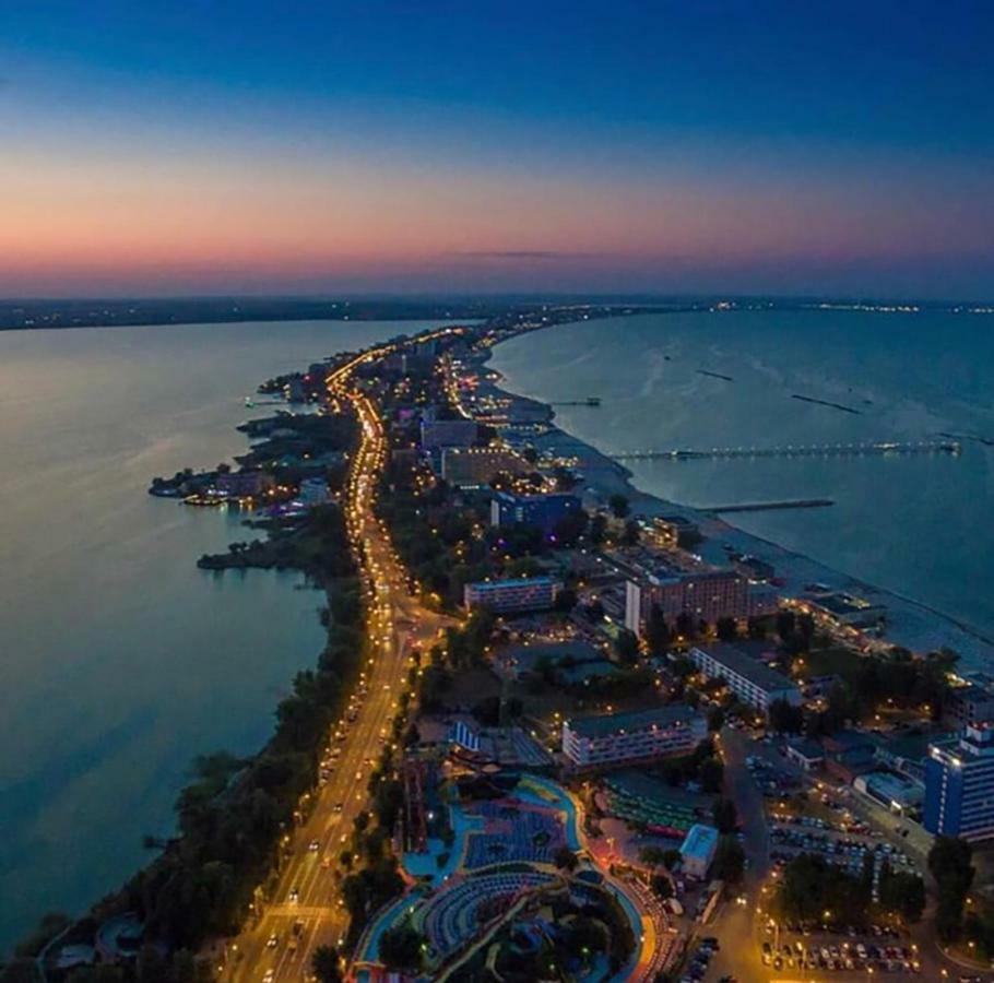 Thomas Luxury Apartment Navodari Dış mekan fotoğraf